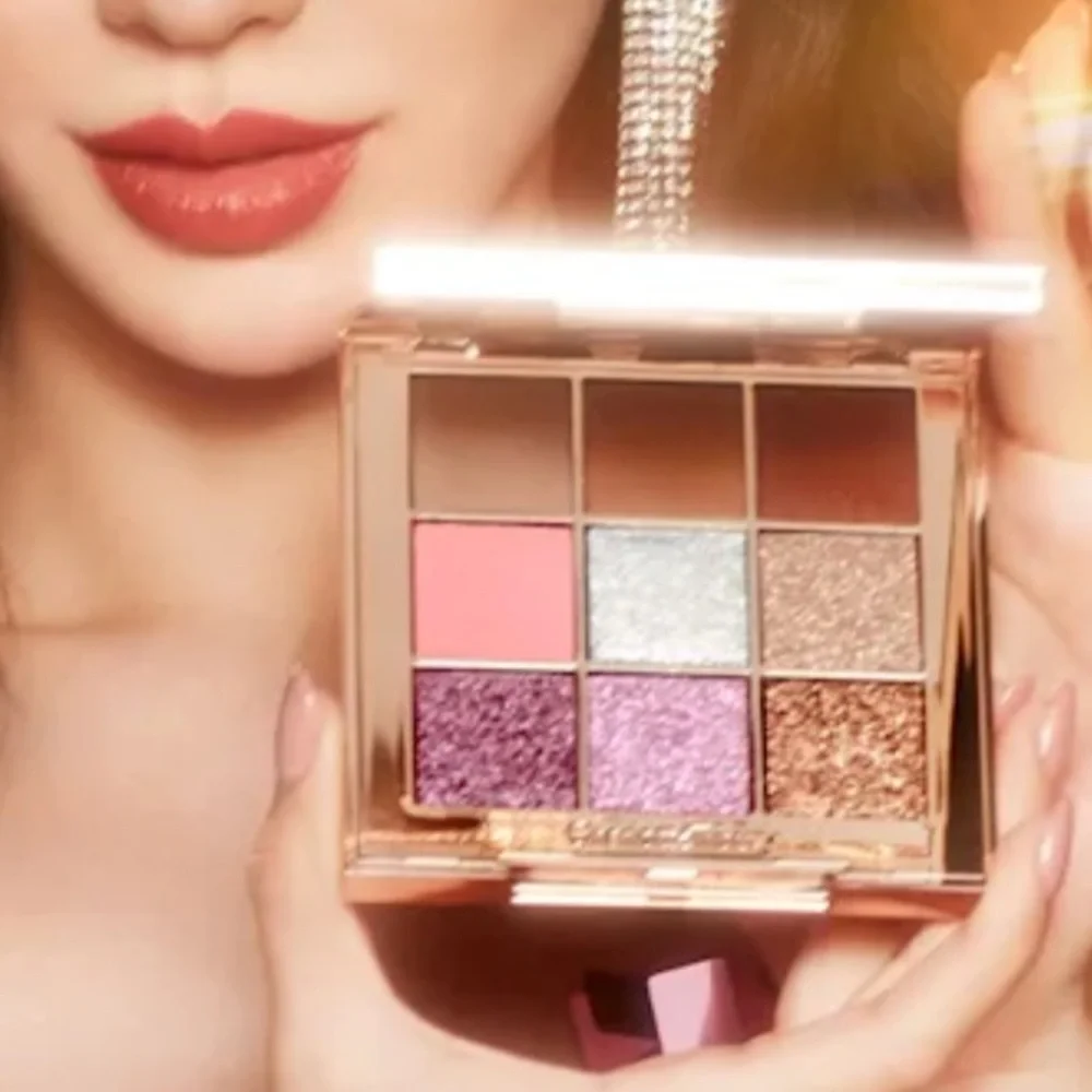 Retail:$75 Charlotte Tilbury Beautyverse Limited Edition Eyeshadow Palette. NIB. - Picture 4 of 12